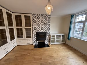 Living Room- click for photo gallery